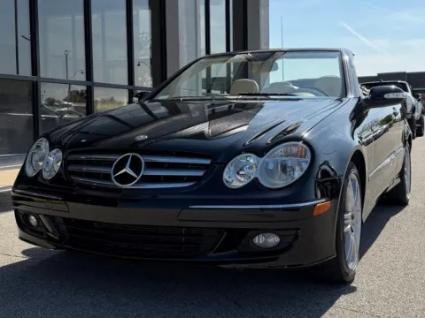 More photos of 2009 Mercedes-Benz CLK 350 at AutoGiant USA Fishers, IN