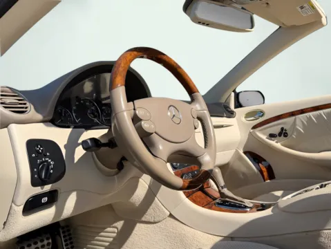 Photos of 2009 Mercedes-Benz CLK 350 for sale in Fishers, IN at AutoGiant USA Fishers