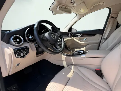 More photos of 2016 Mercedes-Benz GLC 300 at AutoGiant USA Fishers, IN
