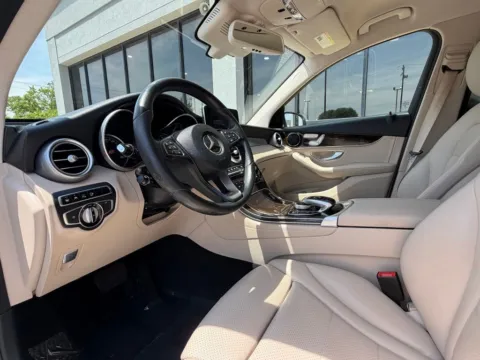 More photos of 2016 Mercedes-Benz GLC 300 at AutoGiant USA Fishers, IN