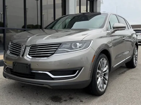 More photos of 2016 Lincoln MKX Reserve at AutoGiant USA Fishers, IN