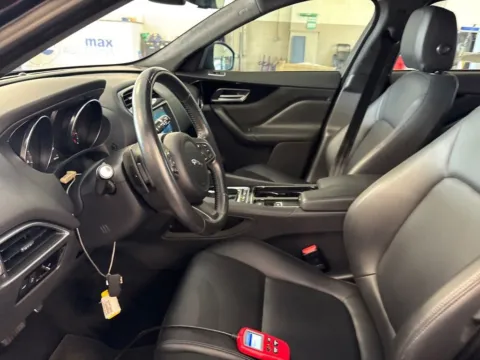 Photos of 2019 Jaguar F-PACE 25t Premium for sale in Fishers, IN at AutoGiant USA Fishers