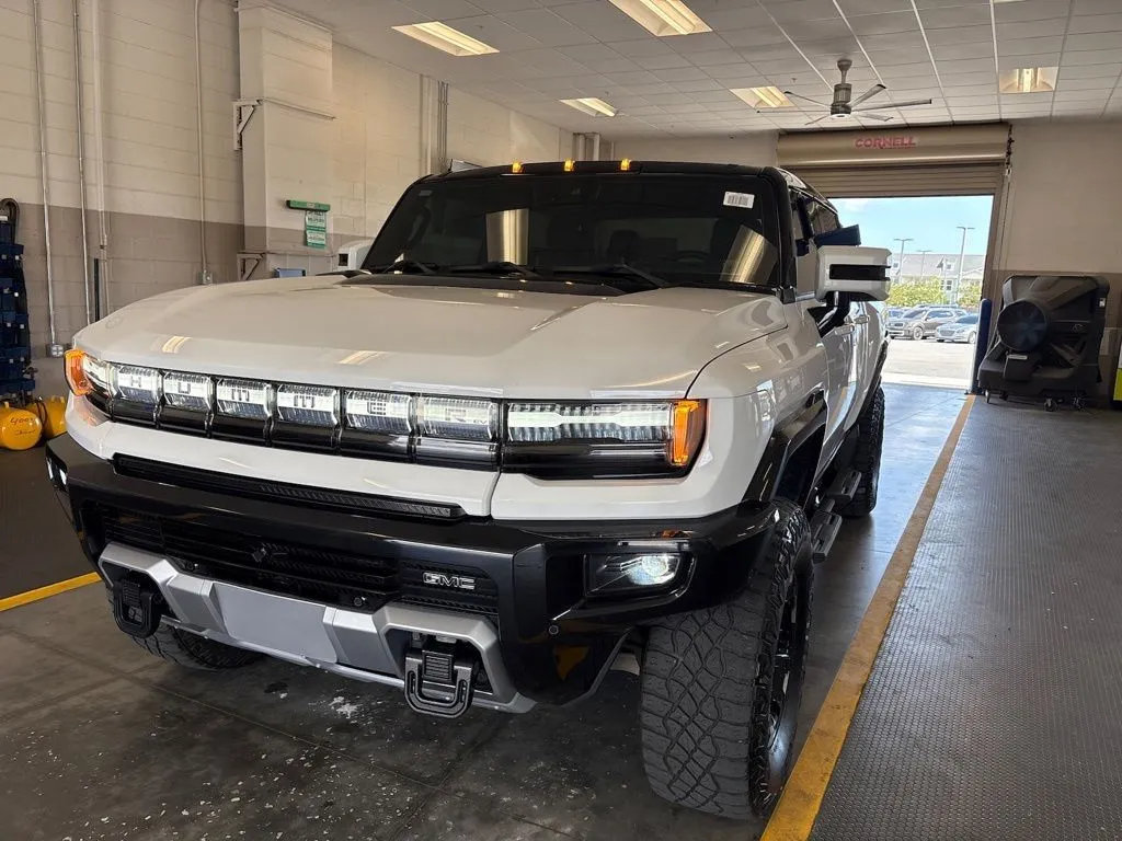 White 2023 GMC Hummer EV Pickup 3X for sale in Fishers, IN