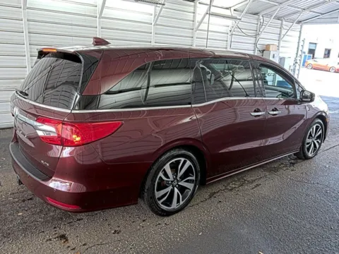 More photos of 2019 Honda Odyssey Elite at AutoGiant USA Fishers, IN
