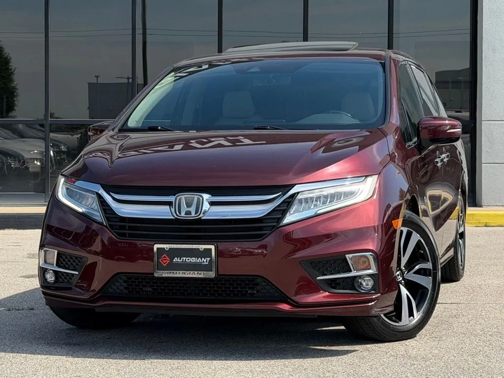 2019 Honda Odyssey Elite's photo