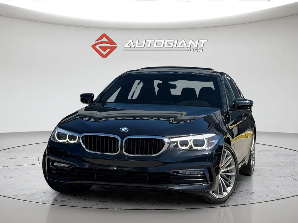 2018 BMW 5 Series 530e xDrive iPerformance Sedan's photo