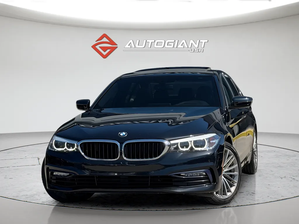 2018 BMW 5 Series 530e xDrive iPerformance Sedan's photo