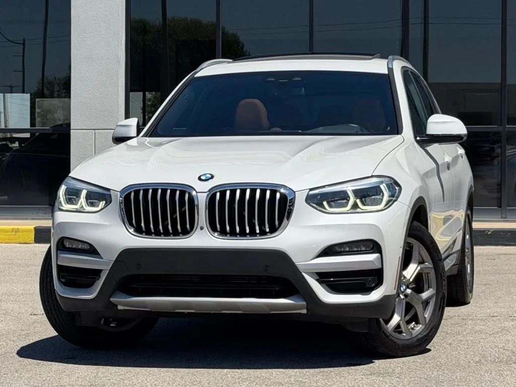 2021 BMW X3 xDrive30i's photo