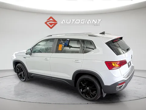 Another view of 2022 Volkswagen Taos 1.5T SE for sale in Fishers, IN at AutoGiant USA Fishers