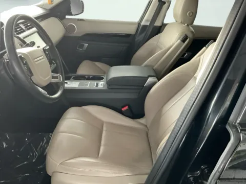 More photos of 2020 Land Rover Discovery SE at AutoGiant USA Indianapolis, IN