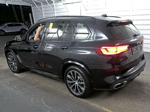 More photos of 2021 BMW X5 M50i at AutoGiant USA Indianapolis, IN