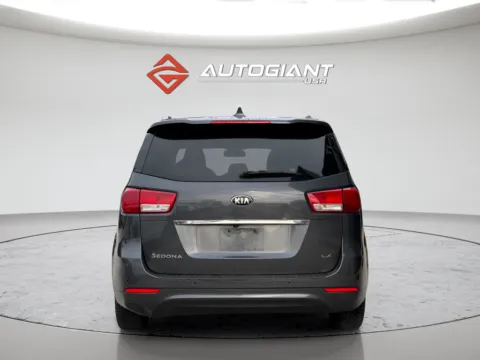 More photos of 2016 Kia Sedona LX at AutoGiant USA Fishers, IN
