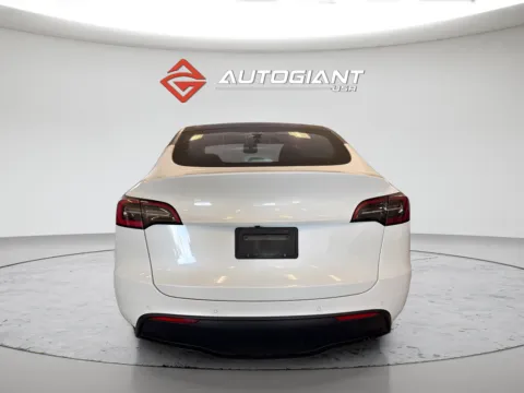 More photos of 2021 Tesla Model Y Standard Range at AutoGiant USA Fishers, IN