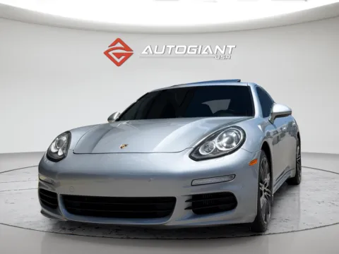 More photos of 2016 Porsche Panamera S at AutoGiant USA Fishers, IN