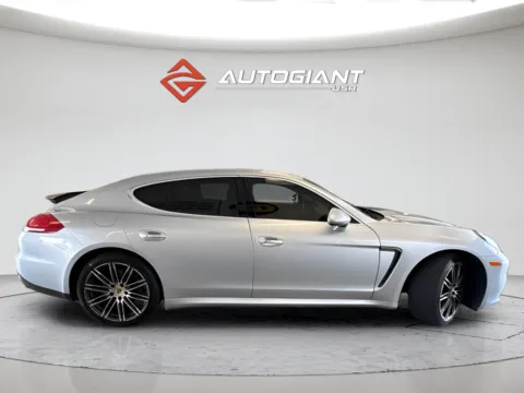 More photos of 2016 Porsche Panamera S at AutoGiant USA Fishers, IN