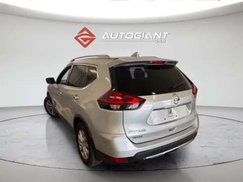More photos of 2018 Nissan Rogue SV at AutoGiant USA Fishers, IN