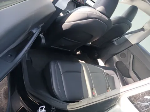 More photos of 2023 Tesla Model Y Performance at AutoGiant USA Fishers, IN