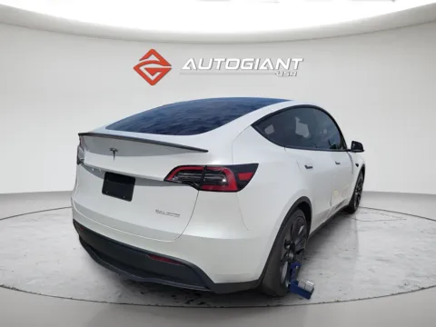 More photos of 2023 Tesla Model Y Performance at AutoGiant USA Fishers, IN