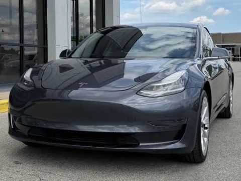 More photos of 2020 Tesla Model 3 Standard Range Plus at AutoGiant USA Fishers, IN