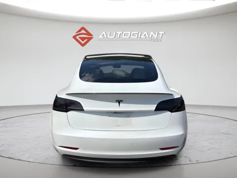 More photos of 2021 Tesla Model 3 Standard Range Plus at AutoGiant USA Fishers, IN