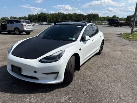 White 2021 Tesla Model 3 Standard Range Plus for sale in Fishers, IN