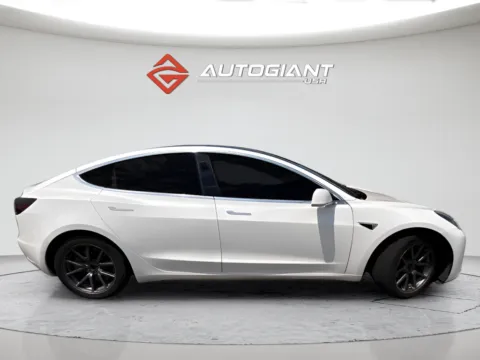 More photos of 2020 Tesla Model 3 Long Range at AutoGiant USA Fishers, IN