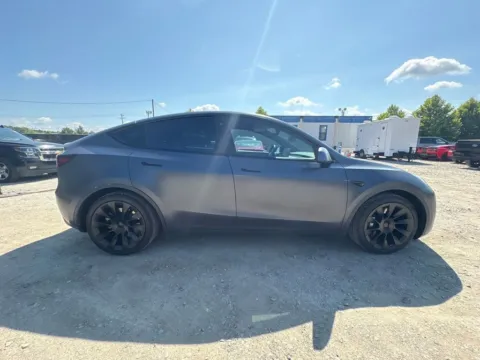 More photos of 2021 Tesla Model Y Long Range at AutoGiant USA Fishers, IN