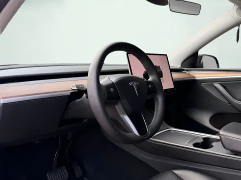 More photos of 2024 Tesla Model Y Long Range at AutoGiant USA Fishers, IN