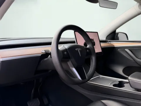 More photos of 2024 Tesla Model Y Long Range at AutoGiant USA Fishers, IN