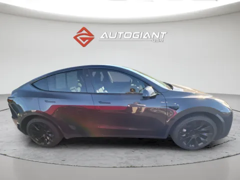 More photos of 2024 Tesla Model Y Long Range at AutoGiant USA Fishers, IN
