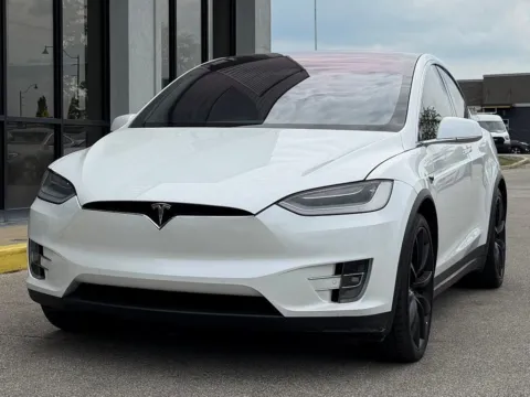 More photos of 2020 Tesla Model X Long Range at AutoGiant USA Fishers, IN