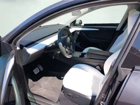 Photos of 2023 Tesla Model Y Performance for sale in Fishers, IN at AutoGiant USA Fishers