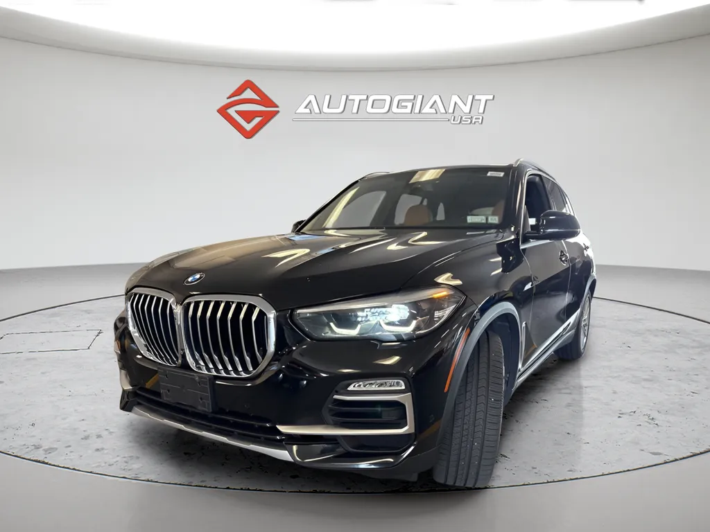 Black 2019 BMW X5 xDrive50i for sale in Fishers, IN