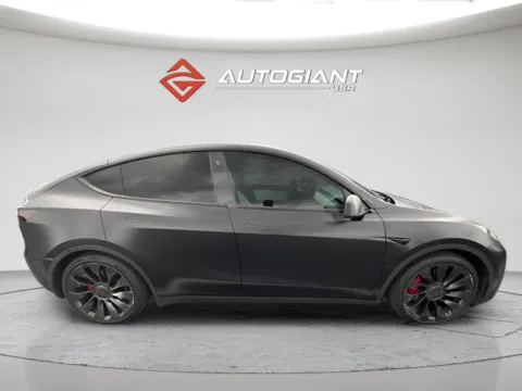 More photos of 2022 Tesla Model Y Performance at AutoGiant USA Fishers, IN