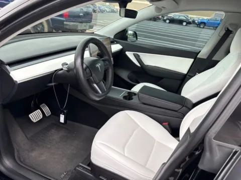 Photos of 2022 Tesla Model Y Performance for sale in Fishers, IN at AutoGiant USA Fishers