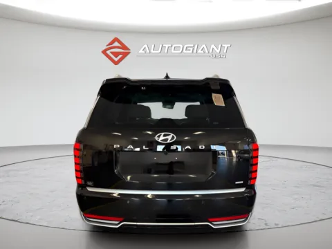 More photos of 2026 Hyundai Palisade Calligraphy at AutoGiant USA Fishers, IN