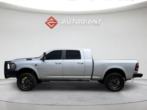 More photos of 2021 Ram 3500 Laramie at AutoGiant USA Fishers, IN
