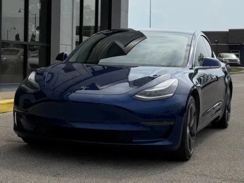 More photos of 2020 Tesla Model 3 Standard Range Plus at AutoGiant USA Fishers, IN
