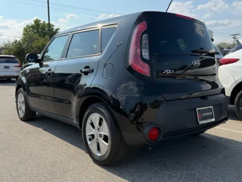 More photos of 2015 Kia Soul at AutoGiant USA Fishers, IN