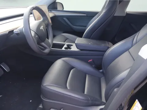 More photos of 2023 Tesla Model Y Long Range at AutoGiant USA Fishers, IN