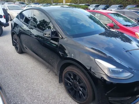 Photos of 2023 Tesla Model Y Long Range for sale in Fishers, IN at AutoGiant USA Fishers
