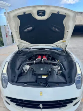 More photos of 2015 Ferrari California T at AutoGiant USA Fishers, IN