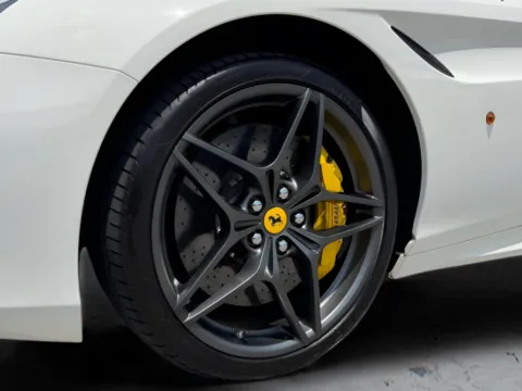 More photos of 2015 Ferrari California T at AutoGiant USA Fishers, IN