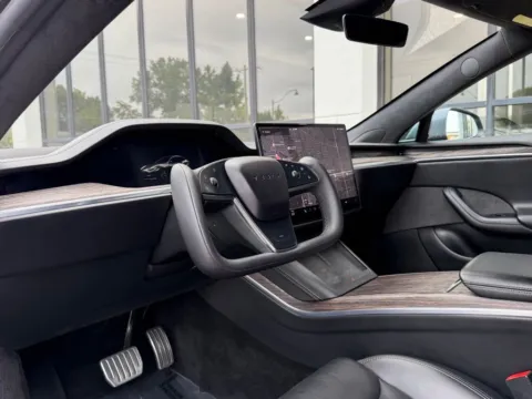 Photos of 2022 Tesla Model S for sale in Fishers, IN at AutoGiant USA Fishers
