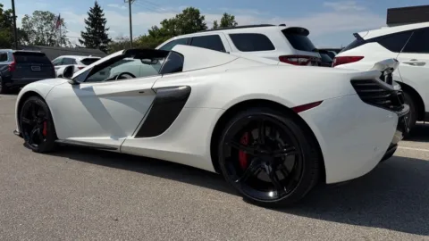 More photos of 2015 McLaren 650S Spider at AutoGiant USA Fishers, IN
