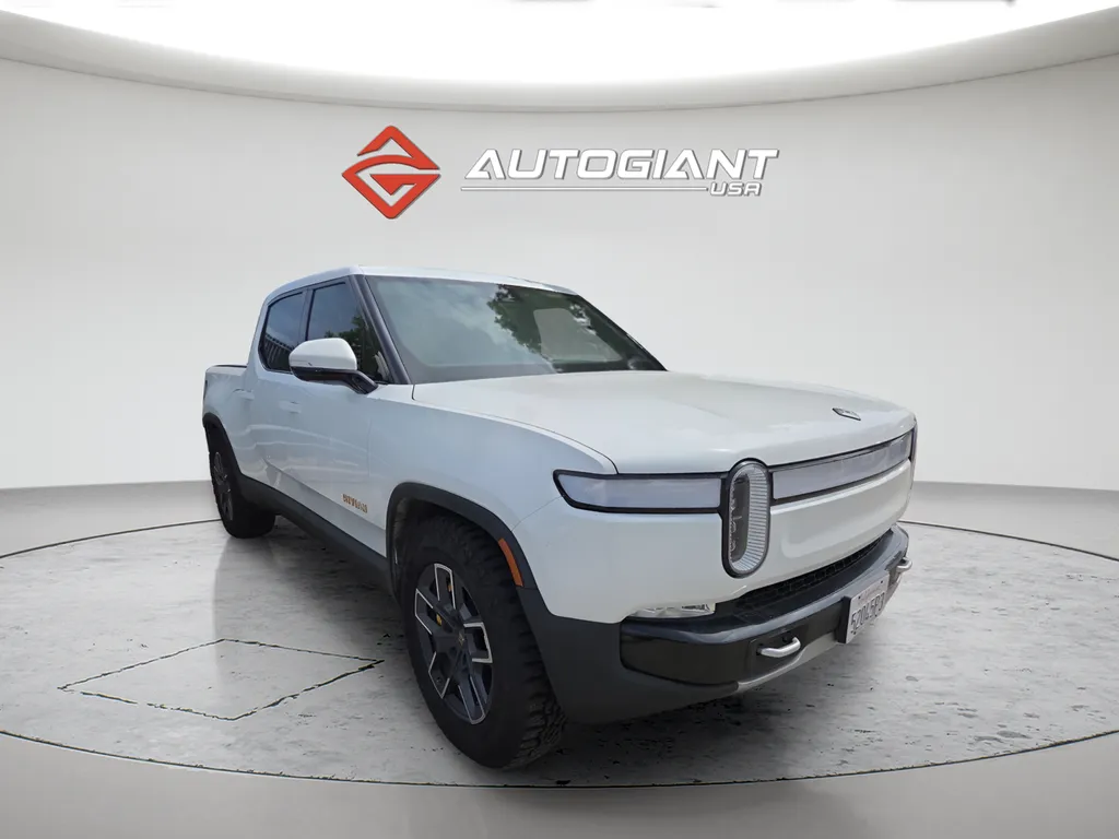 White 2022 Rivian R1T Adventure for sale in Fishers, IN