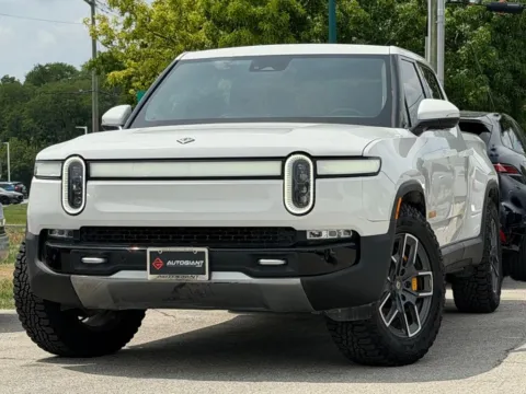 White 2022 Rivian R1T Adventure for sale in Fishers, IN