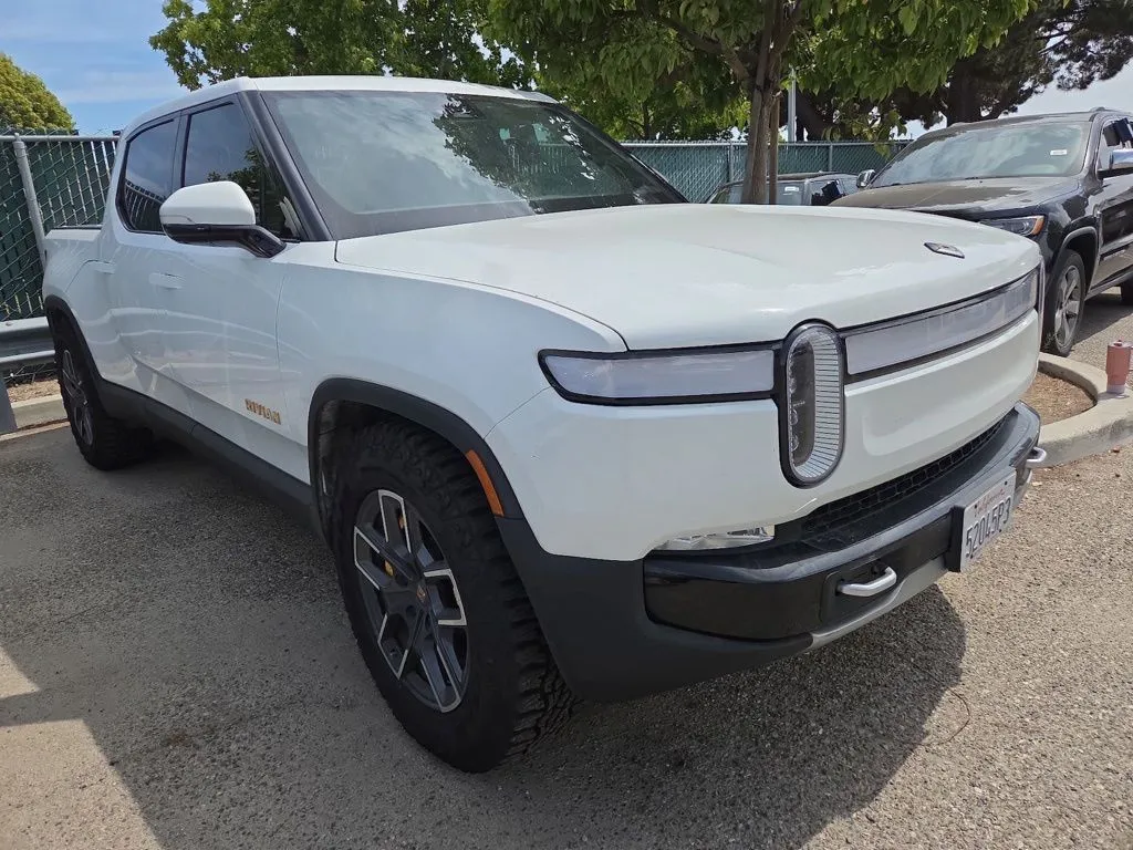 White 2022 Rivian R1T Adventure for sale in Fishers, IN
