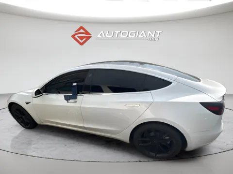 More photos of 2019 Tesla Model 3 Long Range at AutoGiant USA Fishers, IN