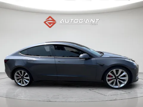 More photos of 2019 Tesla Model 3 Long Range at AutoGiant USA Fishers, IN